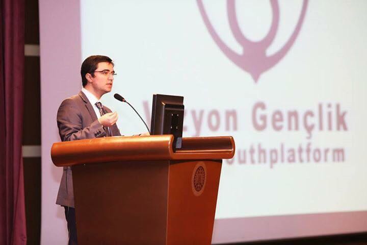 Vizyon Gençlikten Yeni Türkiye Sempozyumu.